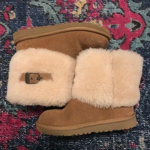 UGG Chestnut fold over fur boots - Kids Size 3